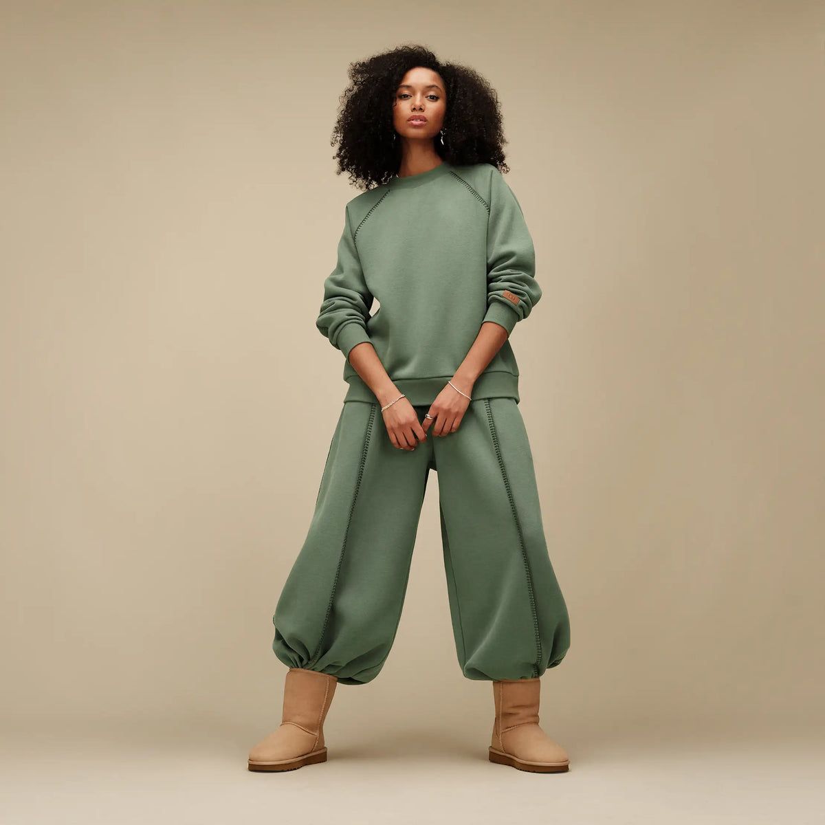 Women's Classic Crewneck - GREEN STONE