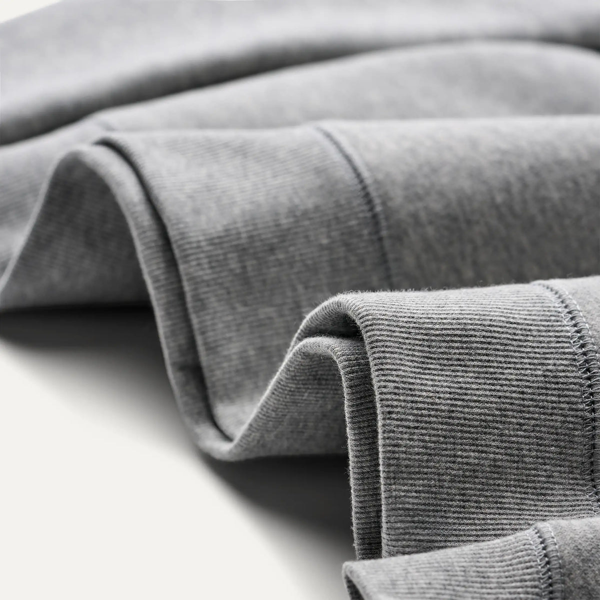 Women's UGG Logo Crewneck - GREY HEATHER