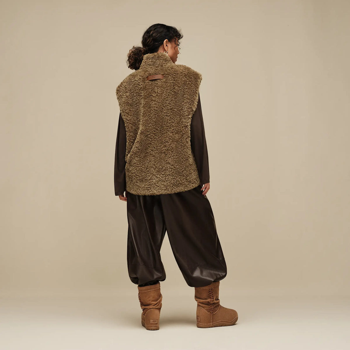 Women's Niah Toggle Vest - COFFEE GROUNDS