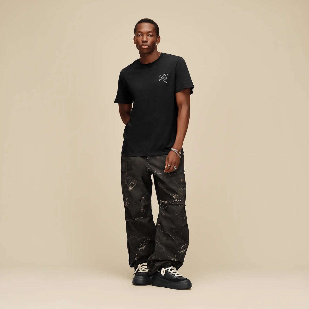 All Gender UGG Classic Boot Tee - BLACK