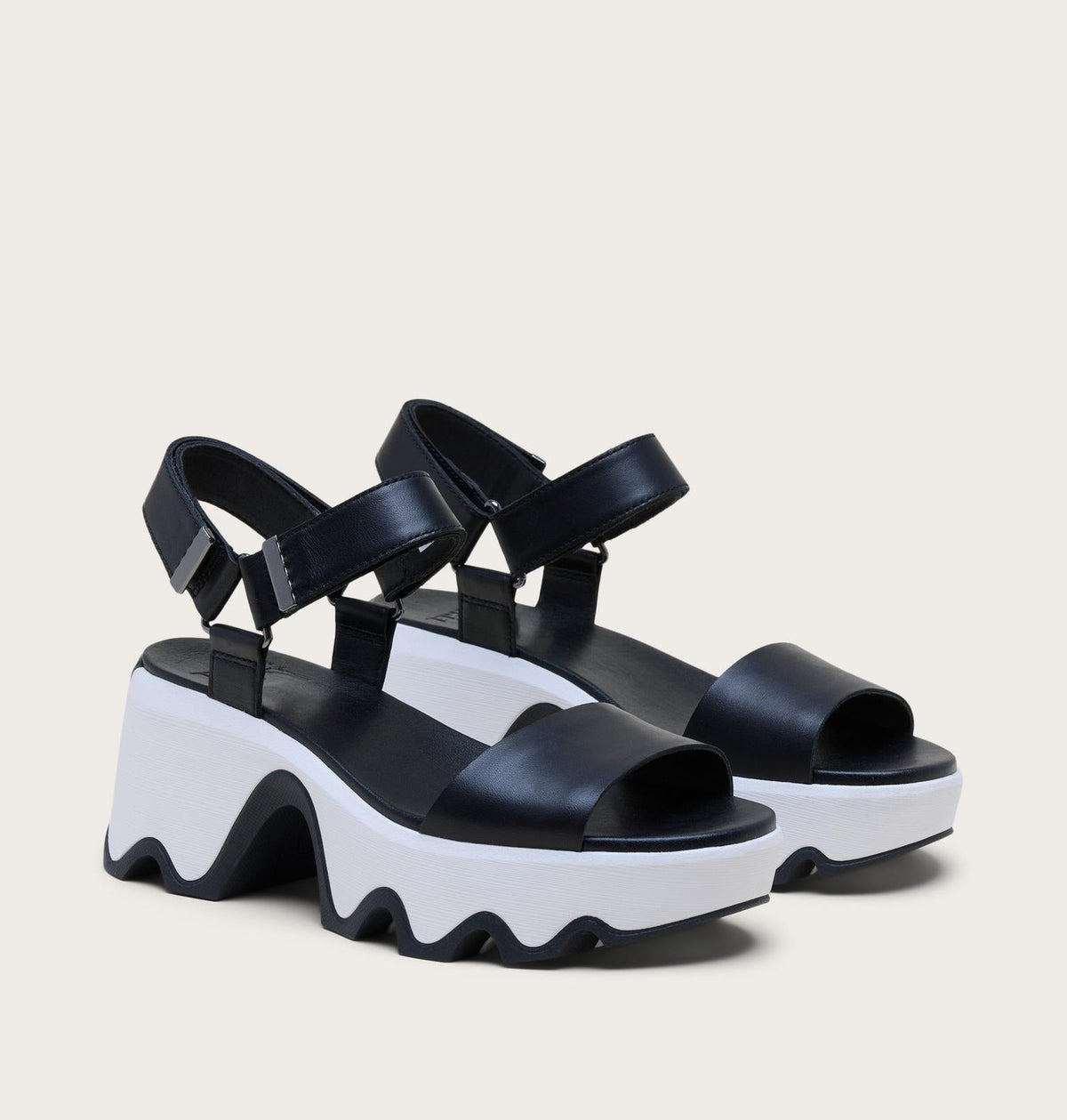 Kinetic™ Aura Y-Strap Women's Sandal - Black, Sea Salt