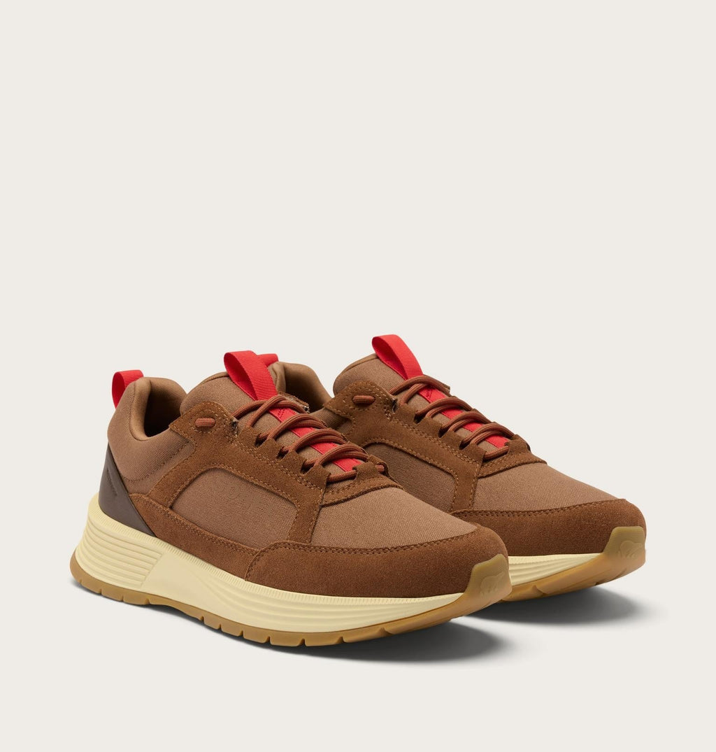 OUTING™ SE WP - Velvet Tan, Bright Red