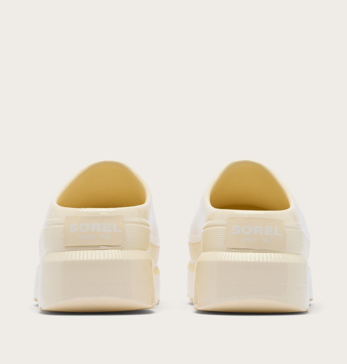 Caribou™ Clog Lux Women's Shoe - Honey White, Sea Salt