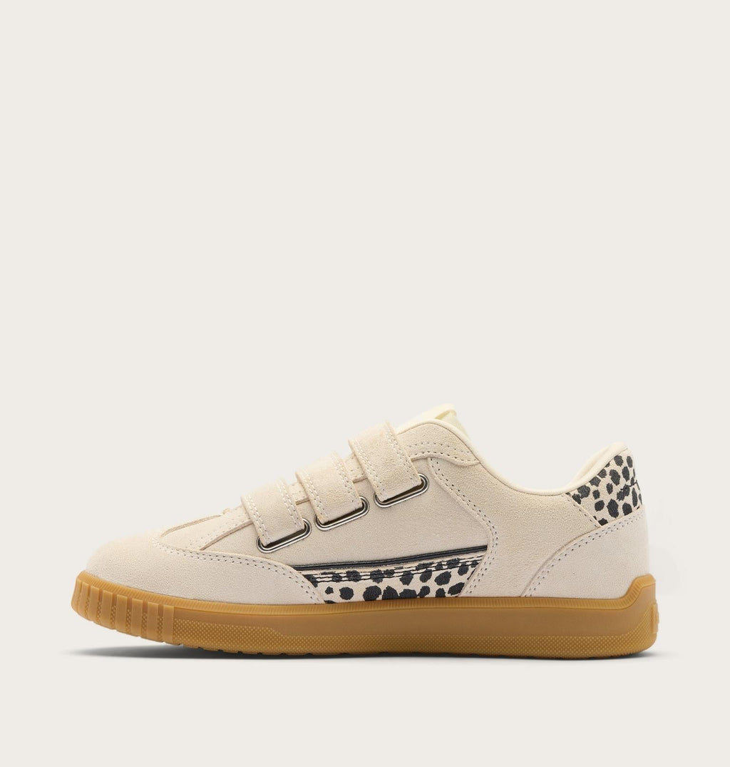 Ona™ Drift Strap Women's Sneaker - Chalk, Gum 17
