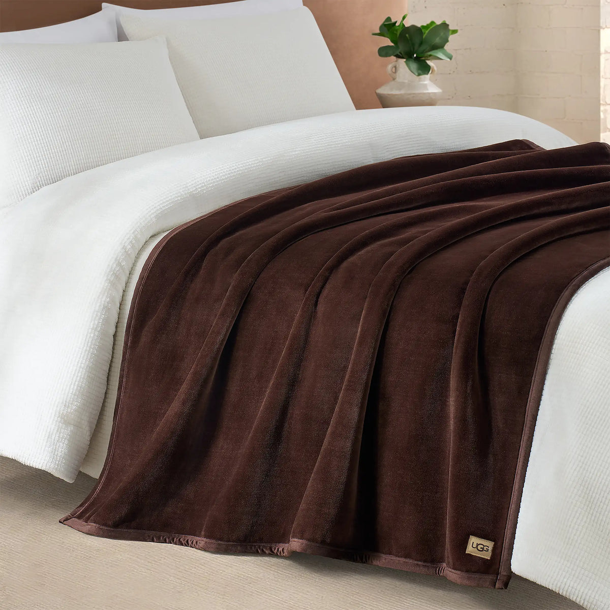 Home Coco Throw 50" x 70" - BURNT CEDAR