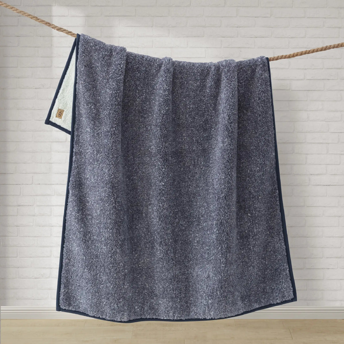 Home Classic UGGfluff Throw 50" x 70" - OCEAN