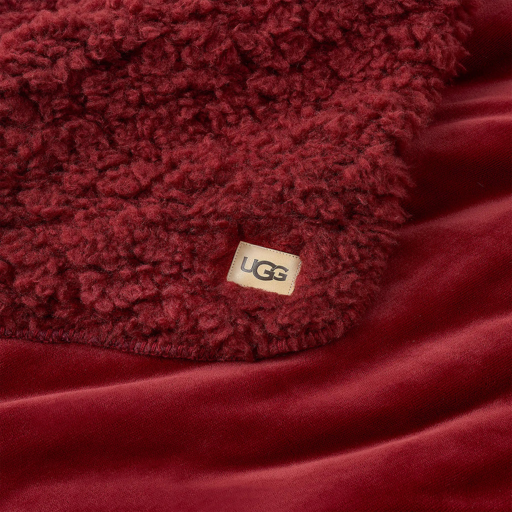 Home Shira Throw 50" x 70" - COFFEE BERRY