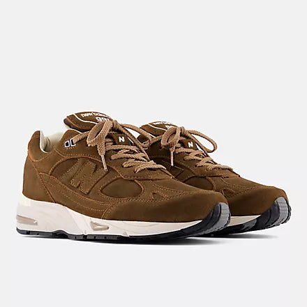 Made in UK 991V1 Luxe Suede