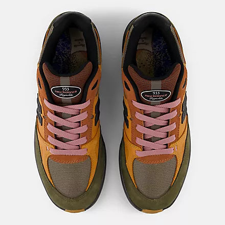 Mike Gigliotti x NB Numeric 933 Reynolds