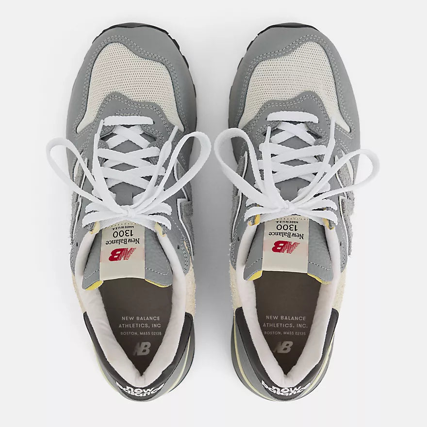 Made in USA 1300