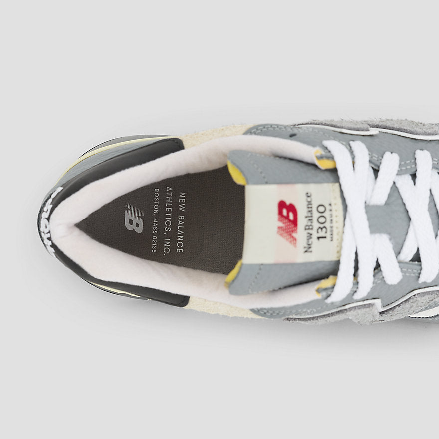 Made in USA 1300
